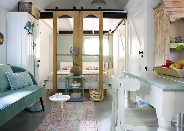 Holiday home Bakhuisje Op De Veluwe *